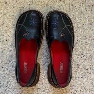 Super Unique Camper Women's Black Leather Flats with Floral Embroidery